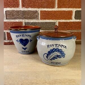 Grandville Hollow Pottery Ravenna,‎ Oh Crock w/Lid Bean & Flower Pot Signed